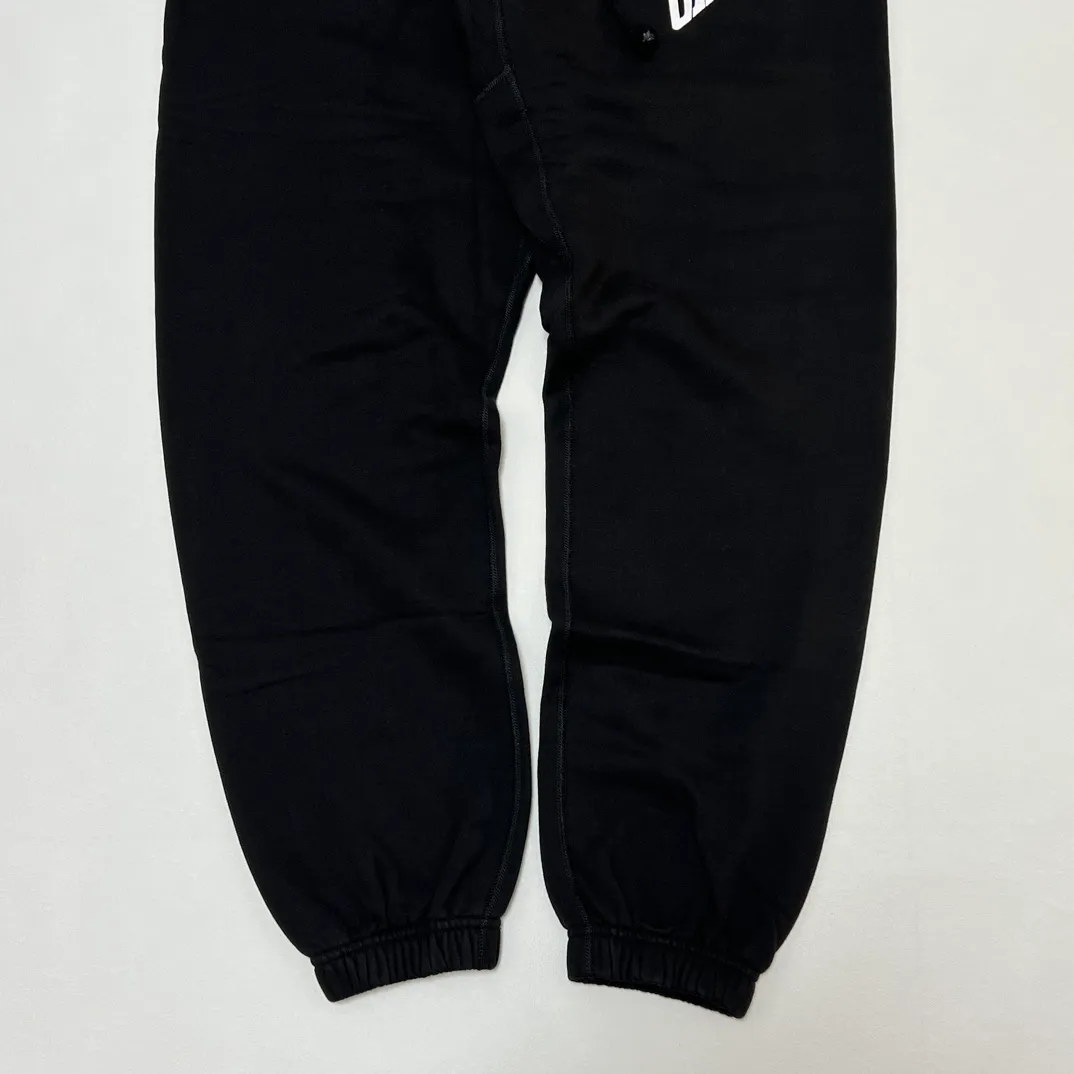 SAINT Mxxxxxx RIBON SAINT Sweat Pants/BLK Basic SAINT LOGO sweatpants Black S-XL God-cut Loose fit Four-needle six-thread boneless sewing Upper body comfortable Original light fleece sweatshirt fabric Original consistent fruit logo/angel logo